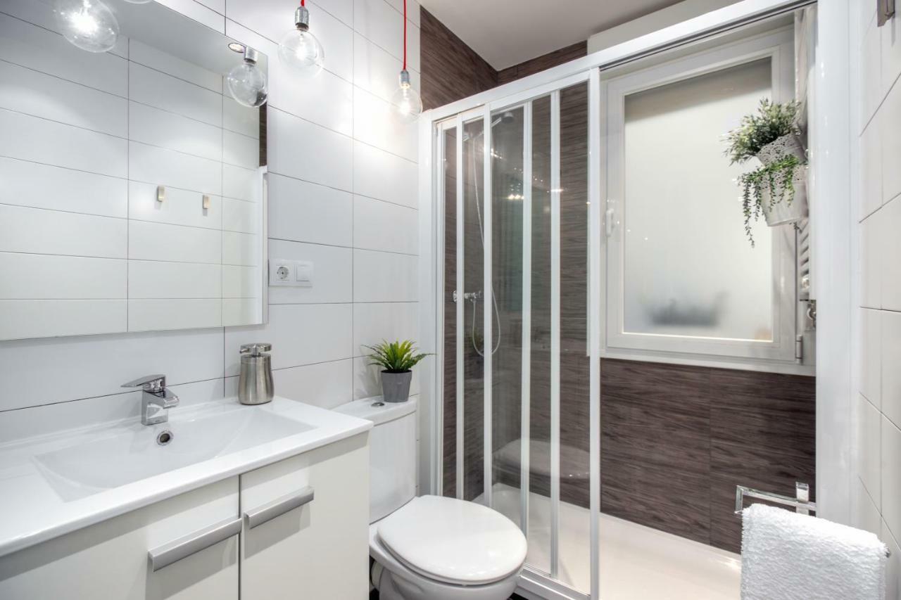 Ondarreta Beach Apartment Con Parking Free Y Aire Acondicionado سان سيباستيان المظهر الخارجي الصورة
